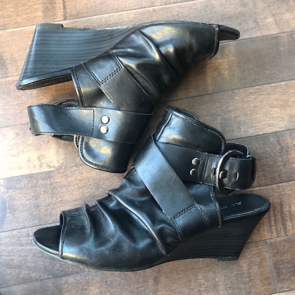 Aldo Black Peep Toe Slingback Wedge Shoes Sz 38/7.5